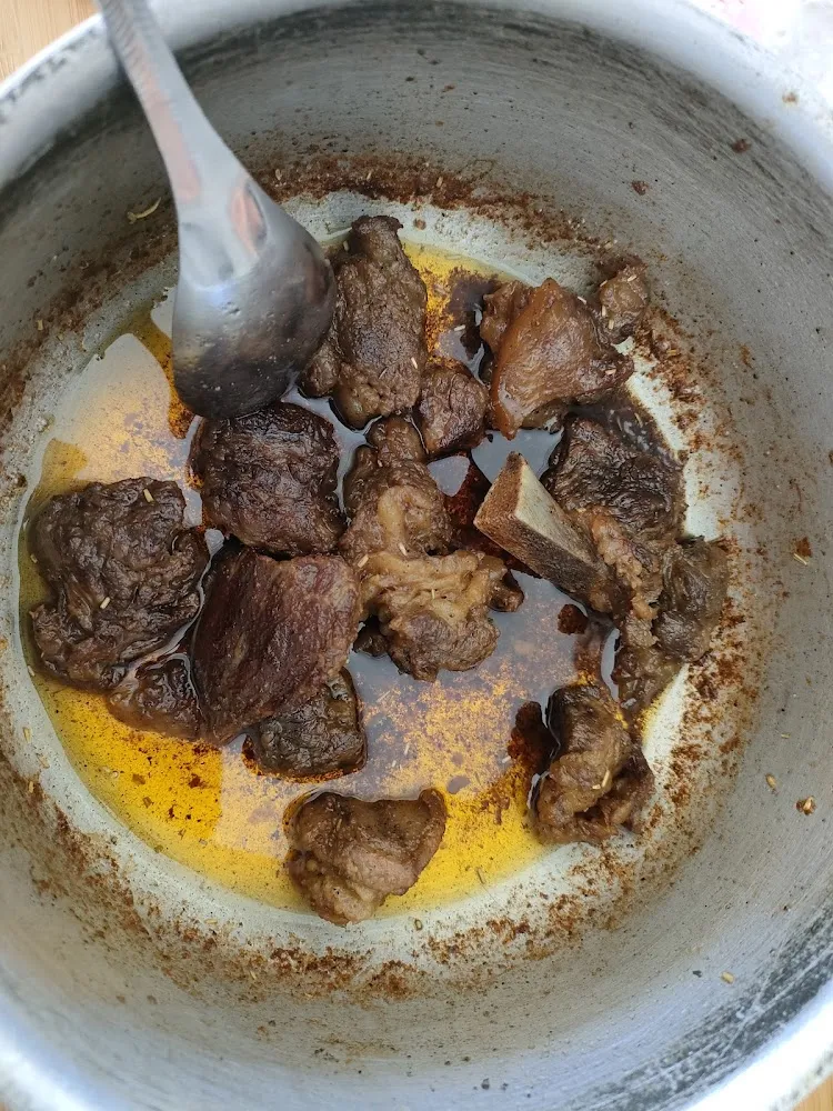 Hena Ritra Aux Paprika